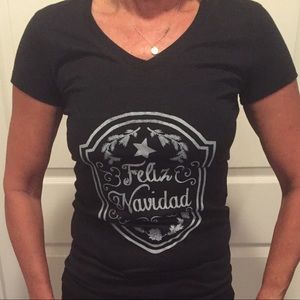 Felix Navidad V neck tee